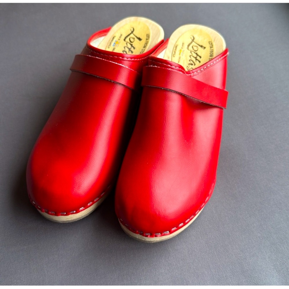 Red Leather Slip-on Clogs for Women I Supportive and Comfortable Wooden Clog 41